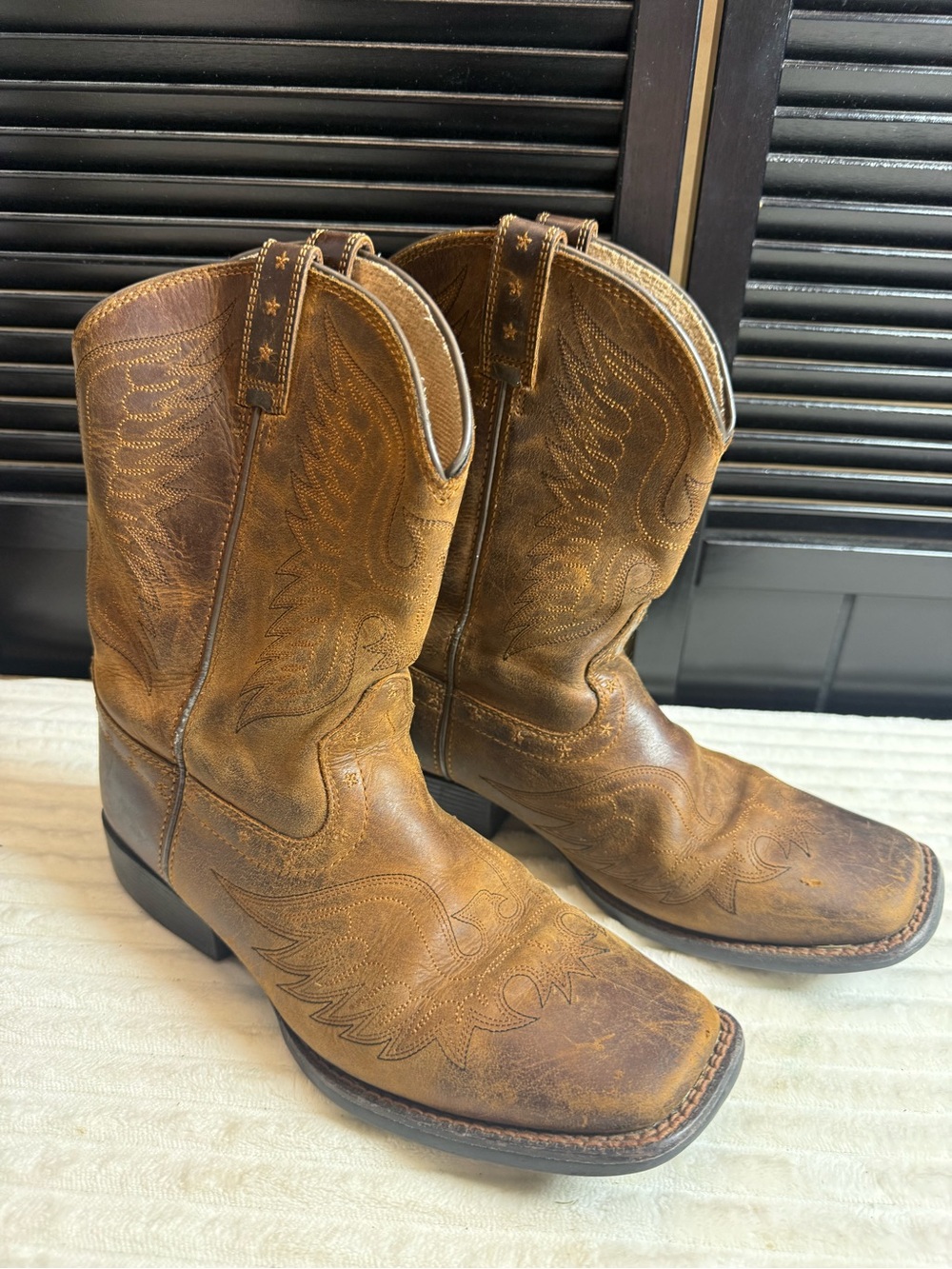 Ariat Brown Distressed Leather Western Cowboy Boots